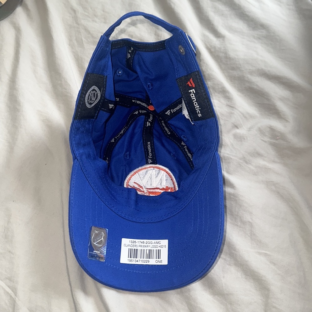 New York islanders hat - nwt - Picture 4 of 4